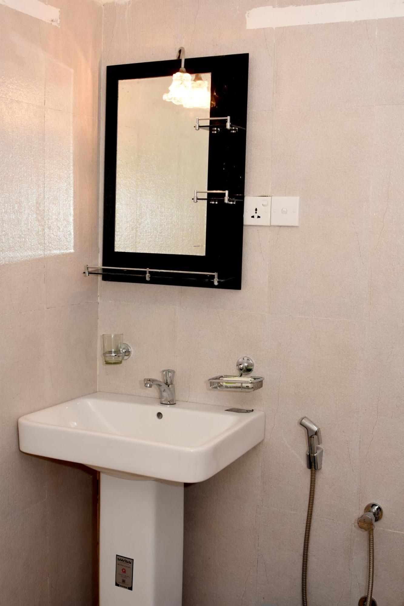 Villa Polhena Matara Kamer foto