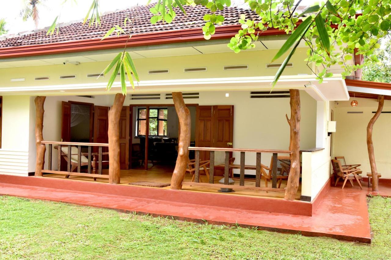 Villa Polhena Matara Buitenkant foto